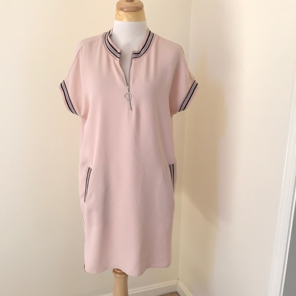 Zara medium light pink zipper dress with pockets.